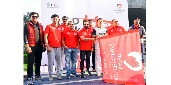 L-R, Kiran Shinde, CEO, MJ Jewels; Govardhan Reddy, Partner From Skandhanshi Retail; P Jayakumar, CEO, Apollo Pharmacies Ltd; Avnish Kumar, MD Neerus; Jayesh Ranjan, Principal Secretary of Telangana, Amin Vaidya, MD, Amsam Group.