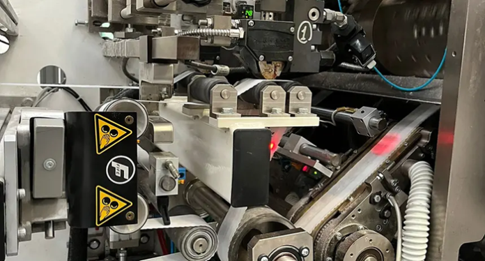 modernization-of-the-diaper-fastening-tape-system-by-the-andritz-service-team-copyright-andritz ANDRITZ