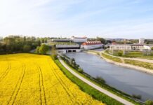 LANXESS reduces carbon footprint with green electricity from VERBUND LANXESS