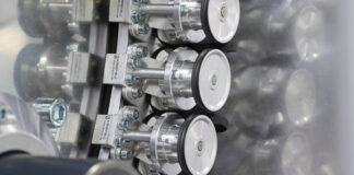 Barmag presents the next generation of POY production – energy-efficient and partial-automated Barmag presented its innovative POY 2.0 spinning concept at ITMA Asia + CITME 2025. The new WINGS POY 2.0 winder integrated into this concept features an automatic string-up function for the first time. The new generation of the DIO spin pack (right) is significantly more compact.